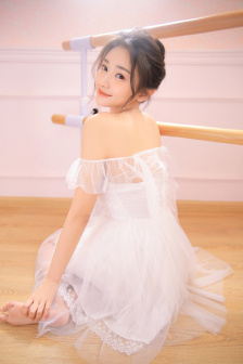 男朋友咬小兔兔时怎么回应他